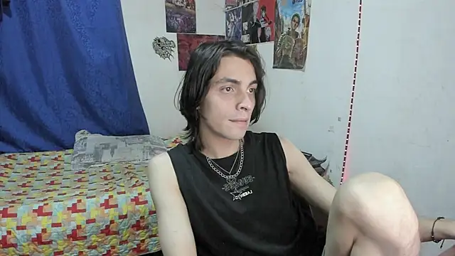 golden_ryyan: διαδικτυακό σόου στην κάμερα