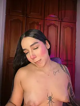 Czat XXX na żywo – KaditaNavarro