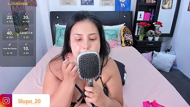 lilylunapotter XXX чат на живо