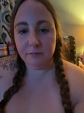 Domimommy420 Show Webcam