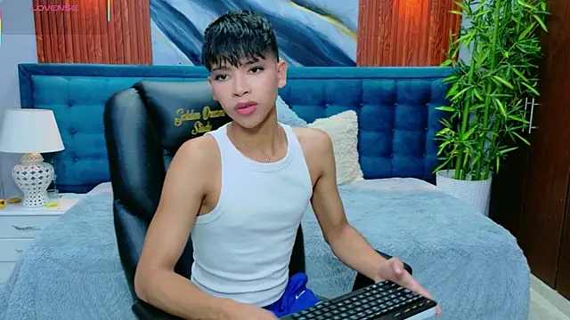 dilan_911 网络视讯表演