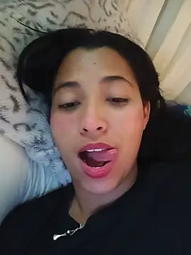 Vikyvoyeur's Live XXX Chat