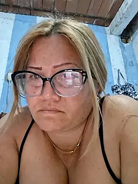 Chat +18 de Carlotaazul ao vivo