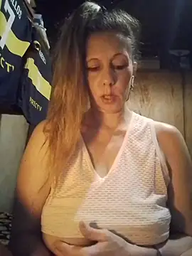bellarubia's Live XXX Chat