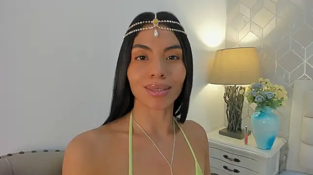 Chat +18 de naia_cox ao vivo