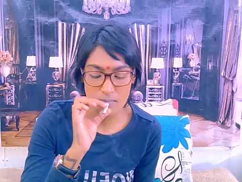 IndianRebel4u2Luv 即時 XXX 聊天