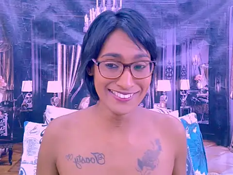 Chat XXX en directo de IndianRebel4u2Luv