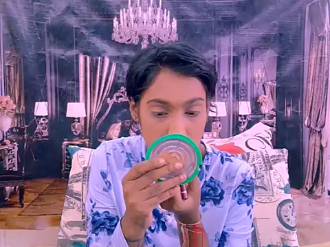 Czat XXX na żywo – IndianRebel4u2Luv