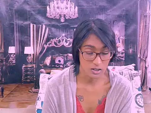 Chat XXX en directo de IndianRebel4u2Luv