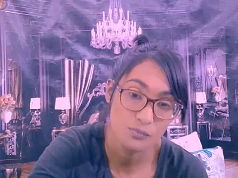 Chat XXX en directo de IndianRebel4u2Luv
