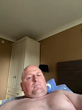 Pertunjukan Kamera Web Attila120