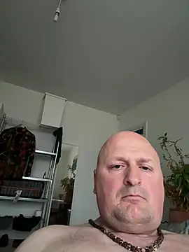 Attila120 webkamerás műsora