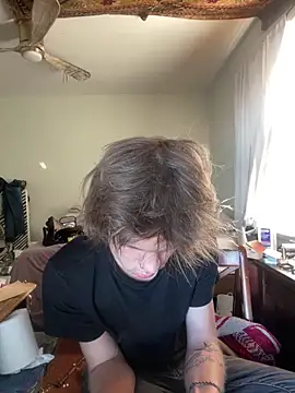 XanderOzzz Show in webcam