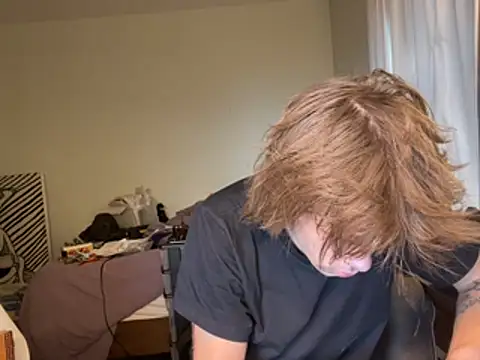 XanderOzzz webkamerás műsora