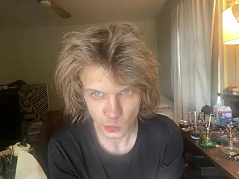 הופעת וובקאם של XanderOzzz