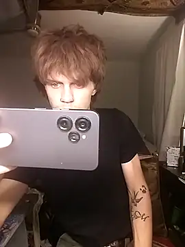 XanderOzzz Show in webcam