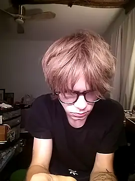XanderOzzz webkamerás műsora