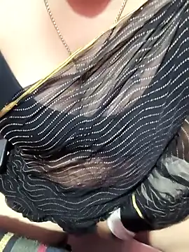 Saritha-09's Live XXX Chat