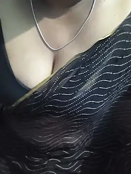 Chat XXX en directo de Saritha-09