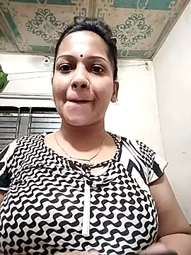 Payel_50's Webcam Show