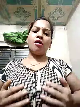 Payel_50's Webcam Show