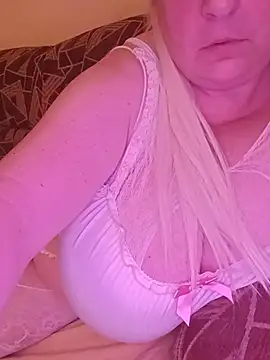 AnnStefani@xh's Webcam Show