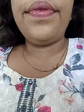 Hottypuja Live XXX Chat