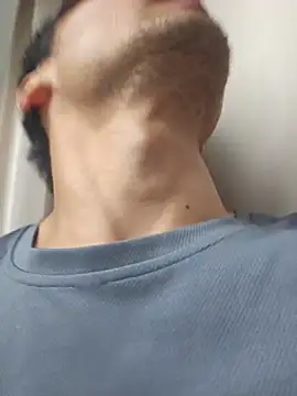 Lokomo32 webcam show