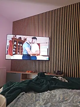 Lokomo32 webcam show
