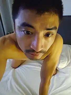Lokomo32 Show in webcam