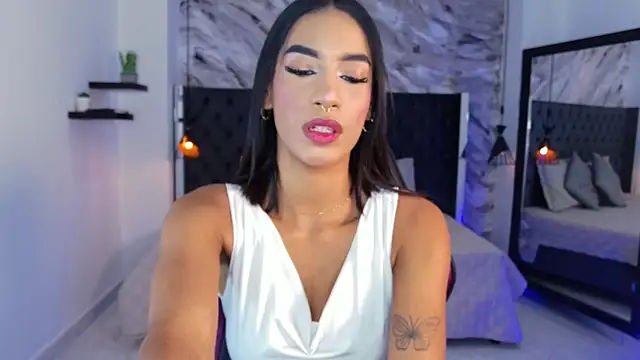 Chat XXX en directo de kitty_collins_