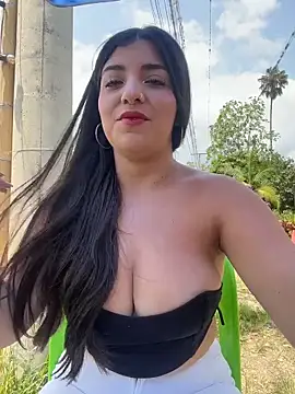 Isaa-Sweetのウェブカメラショー