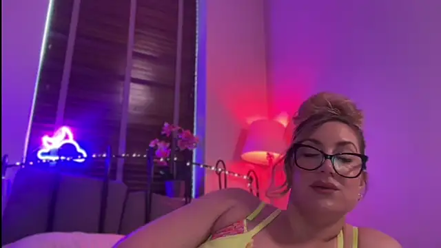 MistresssX: διαδικτυακό σόου στην κάμερα