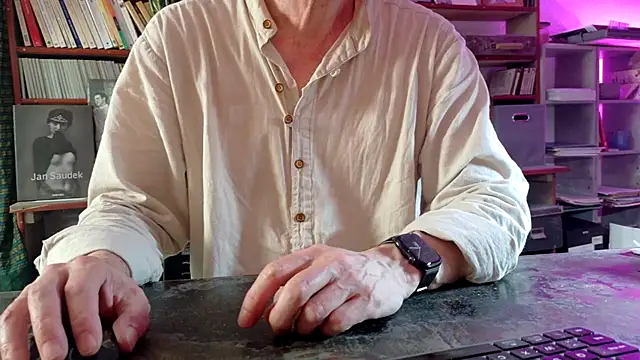 Chat +18 de yvanbonar ao vivo
