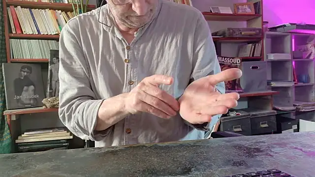 הופעת וובקאם של yvanbonar
