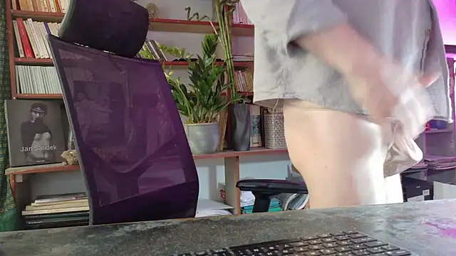 Pertunjukan Kamera Web yvanbonar