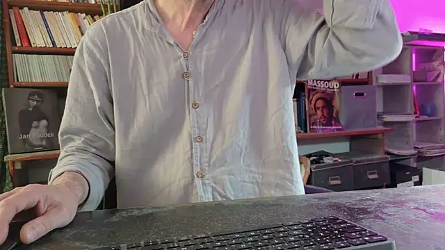 yvanbonar's Webcam Show