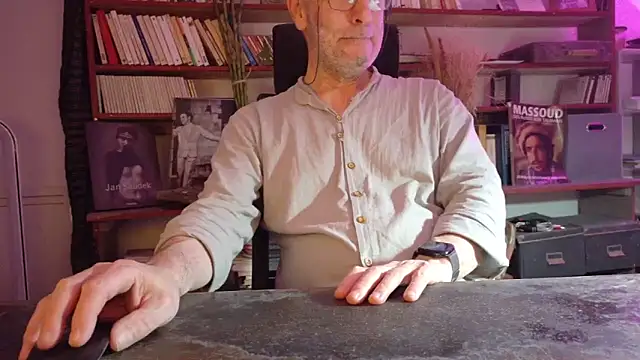 yvanbonar Webcam Show