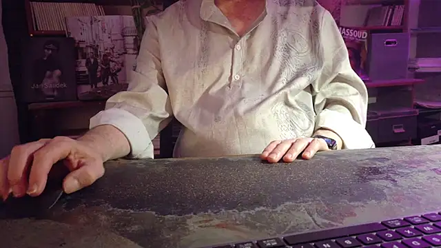yvanbonar Show in webcam