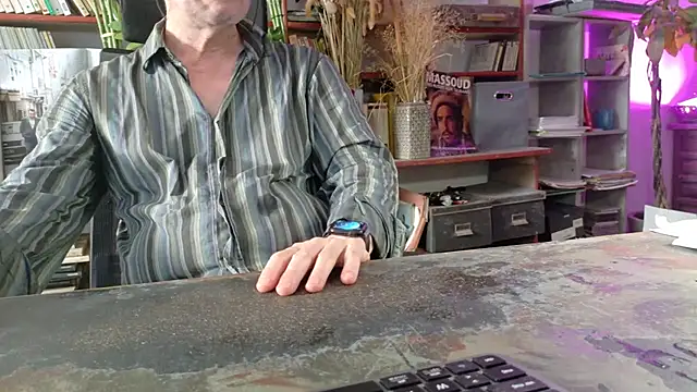 Pokazy przed kamerką – yvanbonar