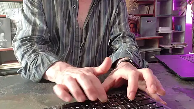 yvanbonar Live XXX-chat