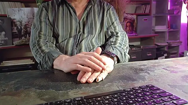 yvanbonar's Webcam Show