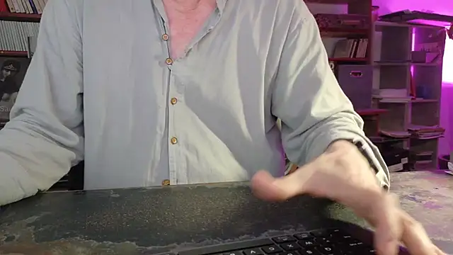 Pertunjukan Kamera Web yvanbonar