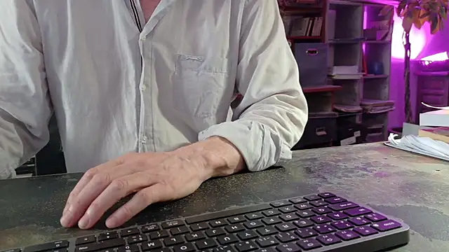 Pertunjukan Kamera Web yvanbonar