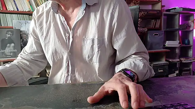 yvanbonar's Webcam Show
