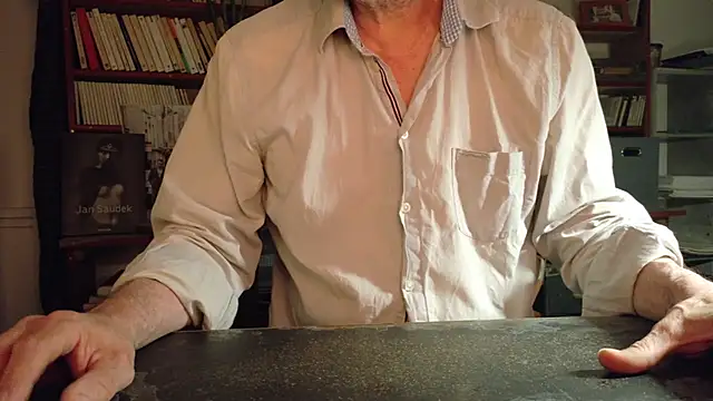 yvanbonar Show in webcam