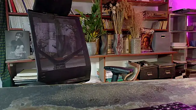 yvanbonar's Webcam Show
