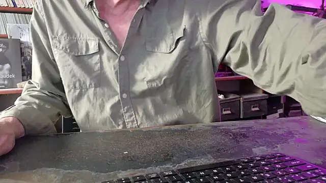 yvanbonar Webcam Show