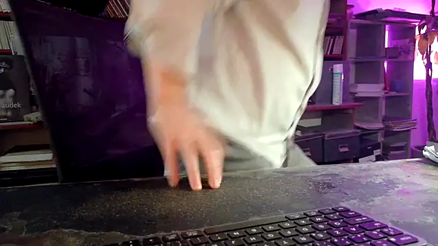 Chatroom XXX en direct de yvanbonar