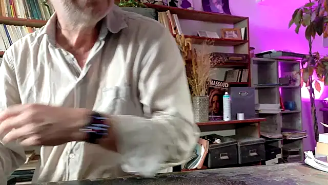 yvanbonar Webcam Show
